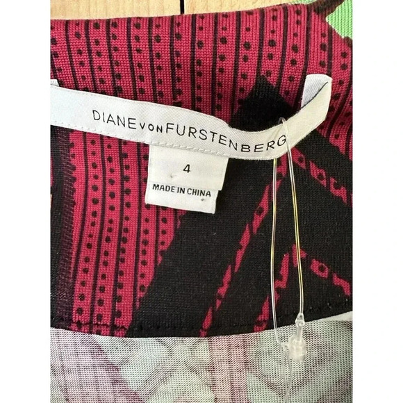 NWT Diane Von Furstenberg Rose Patchwork 3/4 Sleeve 100% Silk Dress Size 4 - Picture 4 of 7